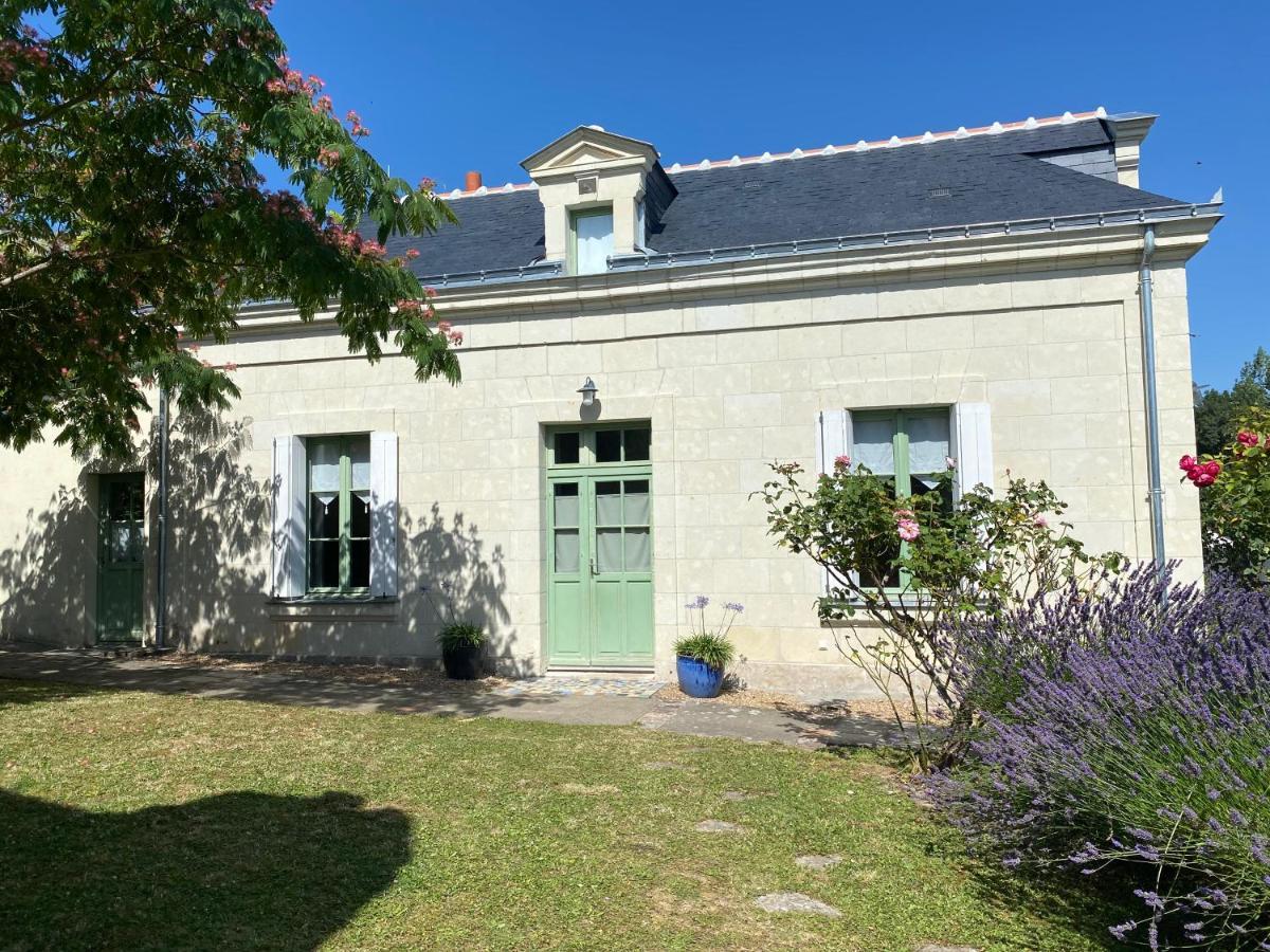 Gite De Parnay Exterior photo
